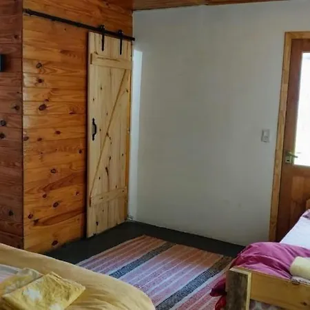 Casa De Guias De Montana Hostel San Martín de los Andes Exterior photo